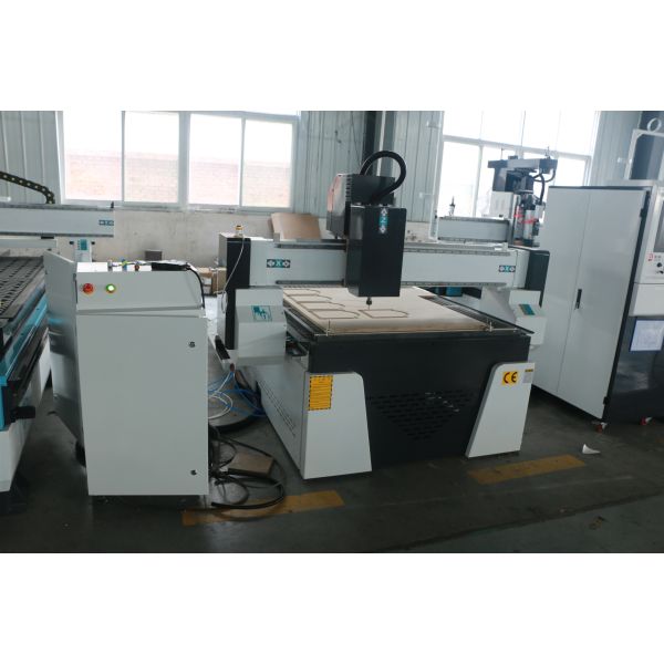 Wood 1530 CNC Router Machine for Doors / Cabinets / Furniture Processing Usage