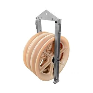 China Large Diameter Galvanized 3-Sheave Nylon Belt Pulley Stringing Block with Customizable OEM Options for Power Transmission on sale