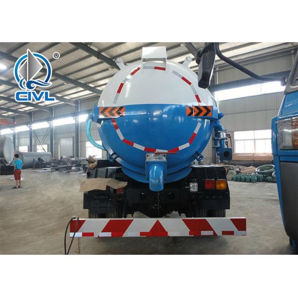 HOWO 4*2 12,000 Liters Heavy Sewage Suction Truck , White Color Vacuum Suction Truck