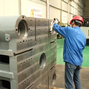 480T Yellow Injection Molding Machine Manufacture Small Desktop Waste Bin