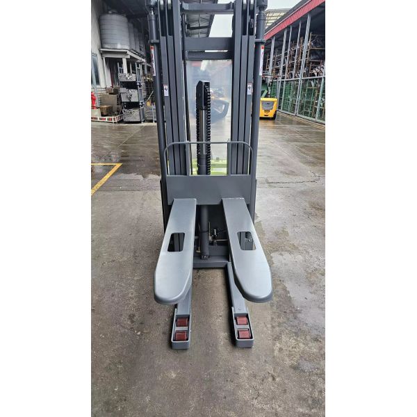 1500kgs 2000kgs Counterbalance Lift Stacker Powered Apilador Stacker