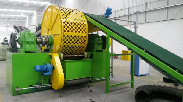 Quality Two Shaft Tire Recycling Machine Compact Structure Tyre Shredding Machine for sale