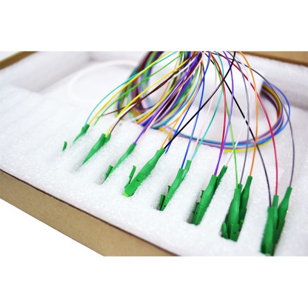 FTTH PLC Fiber Optic Splitter With 0.9mm Loose Tube G657A