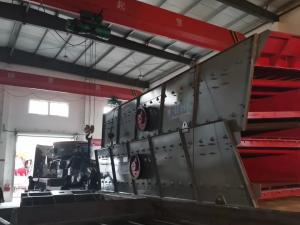 China 2 Double Deck Mobile Vibrating Screen Machine Circular Large Capacity wholesale