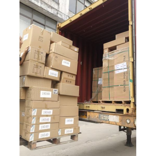 Classic Design Style SPC Floor Tiles With CE ISO9001 And SGS Certificates