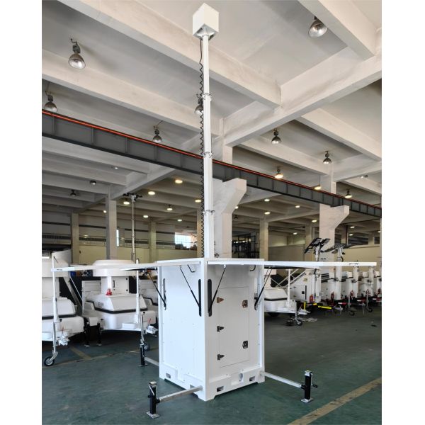 Solar Powered Mobile Surveillance Unit With 6m Mast For Parking Lot Event