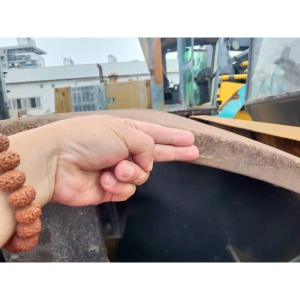 DYNAPAC Single Drum Tire Roller 300KW Diesel Engine Road Roller for Construction Works