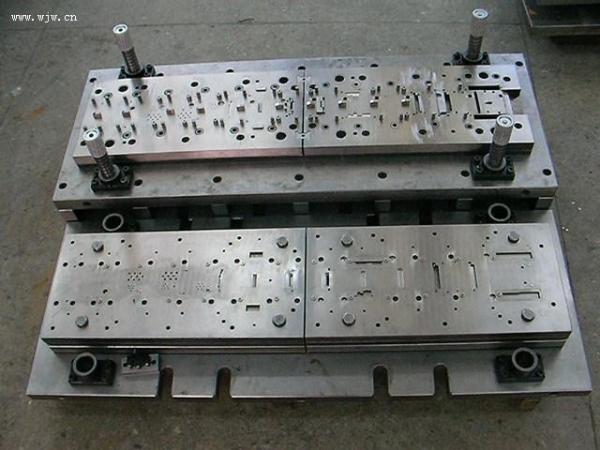 Quality Precise Hardware Progressive Stamping Tool Compound Die Stamping for sale