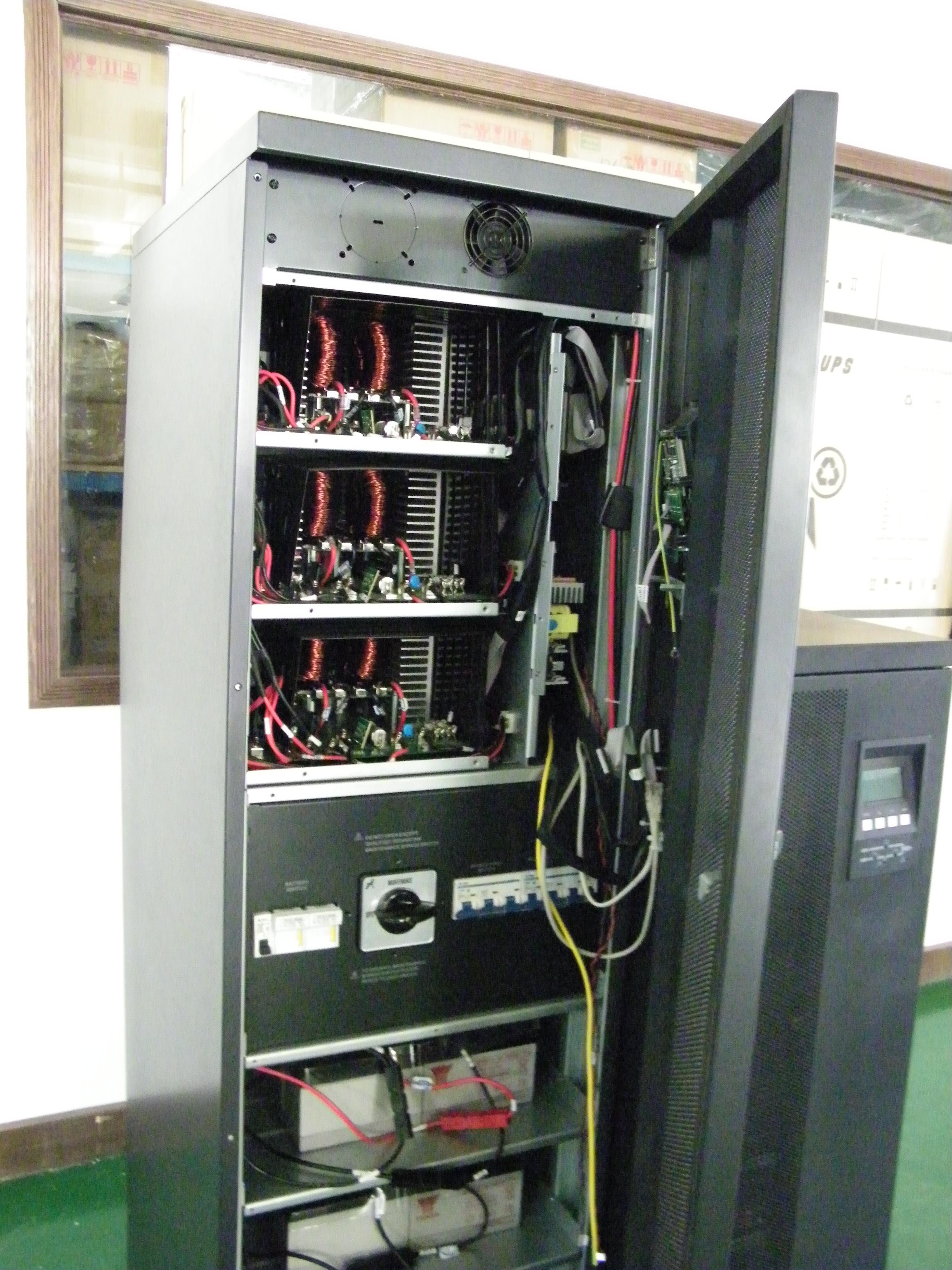 HP9330c Series Ups Power Backup with 50/60HZ Rated Frequency , 98% Eco Mode