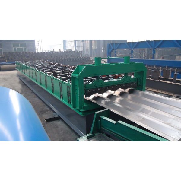 High Precision Floor Decking Forming Machine With Water Cooling System