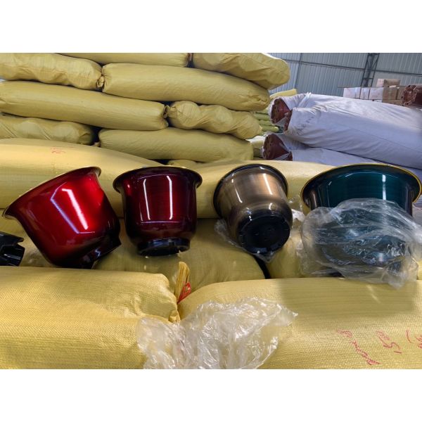 Chinese style light yellow stoving varnish ceramifinish plant pot with gold edge orchid flower pot