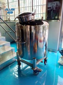 China SUS316L Raw Milk Storage Tank movable tank with wheels wholesale