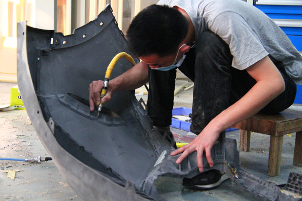 Plastic Car Steering Wheel Airbag Cover CNC Machining Rapid Prototyping