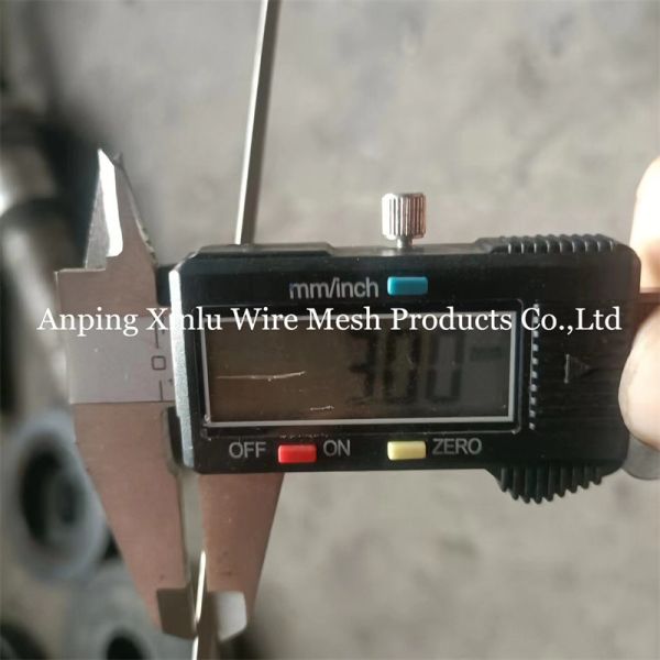 Threaded NPT Stainless Steel Strainer Tube with Electrolytic Polishing/Pickling/Polished/Sand Blasting/Paint Coating