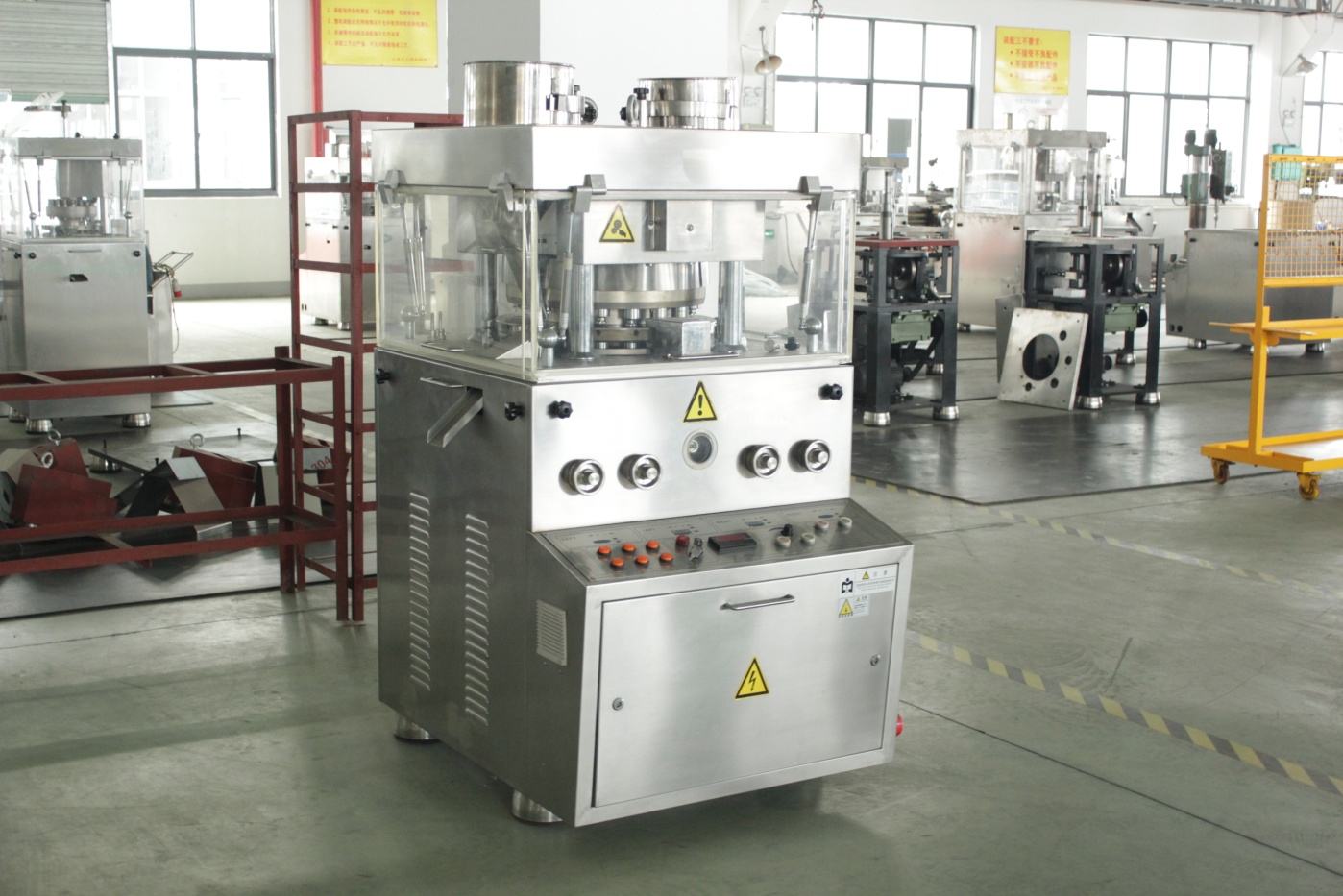 Pharmaceutical Tablet Press Mchine For Powder With GMP Requirements